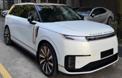 >Xpeng GX Disulap Jadi Range Rover, Harga Aslinya Rp600 Jutaan