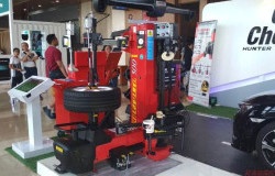 >Booth Ini Pamer Alat Spooring Canggih di GIIAS 2018