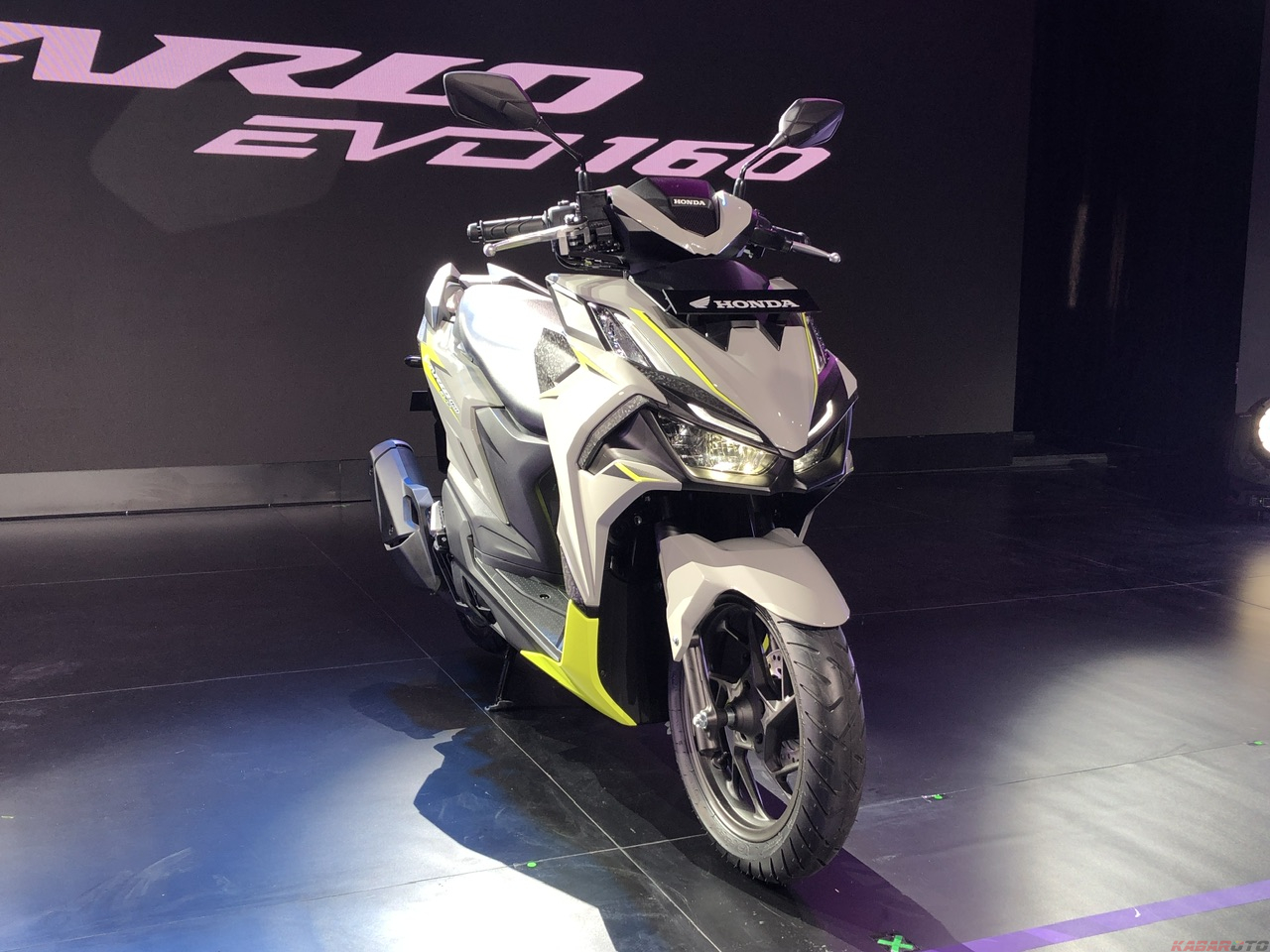 New Honda Vario Evo 160 Meluncur, Mesin Lebih Kencang Harga Mulai Rp28 Juta