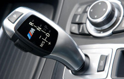 >Kenali 4 Ciri Transmisi Otomatis Bermasalah