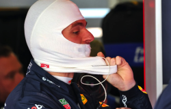 >Max Verstappen Pertimbangkan Pensiun dari F1, Soroti Regulasi 2026