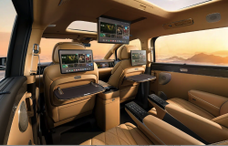 >Denza D9 Terbaru Punya Interior yang Makin "Hedon", Baris Kedua Dimanjakan