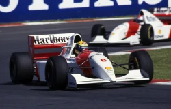 >Mobil McLaren Ayrton Senna Turun ke Sirkuit di Ajang Goodwood Festival 2027