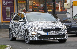 >Tampilan Kia Ceed 2019 Mirip Sedan Forte Terbaru