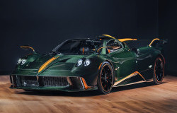 >Pagani Huayra 70 Trionfo Bermesin 6.000 Cc Jadi Edisi Khusus untuk Horacio Pagani