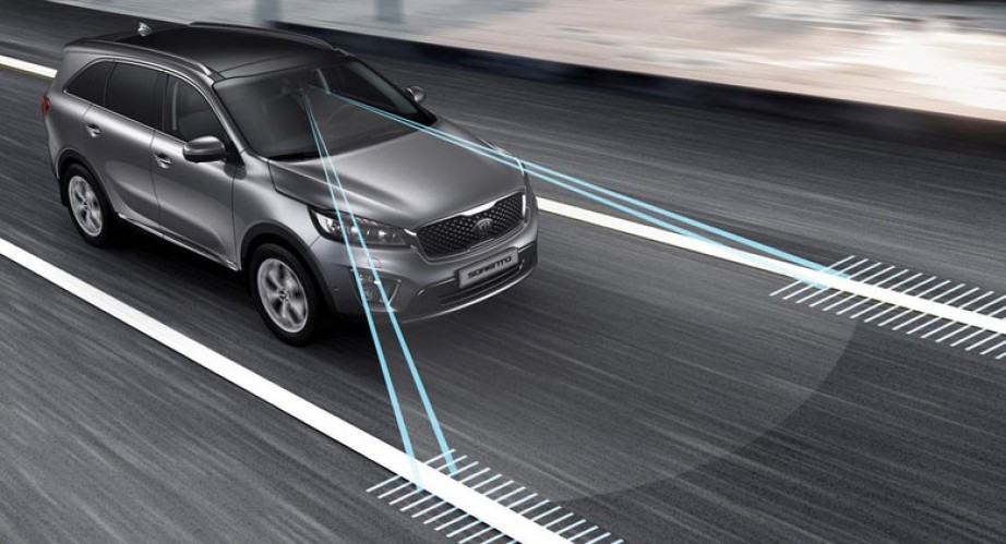 Fitur Ini Bisa Cegah 85.000 Kecelakaan Mobil, Jangan Diremehkan !!!