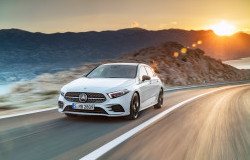 >Mercedes Siapkan Dua Model A-Class Hybrid Terbaru