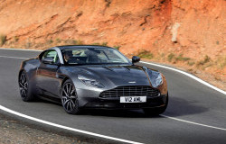 >Aston Martin DB11 Lebih Dinamis dan Aerodinamis