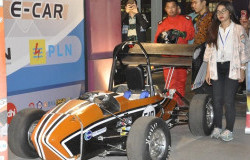 >Mobil Formula Bikinan ITS Sapuangin Speed 6 Resmi Meluncur
