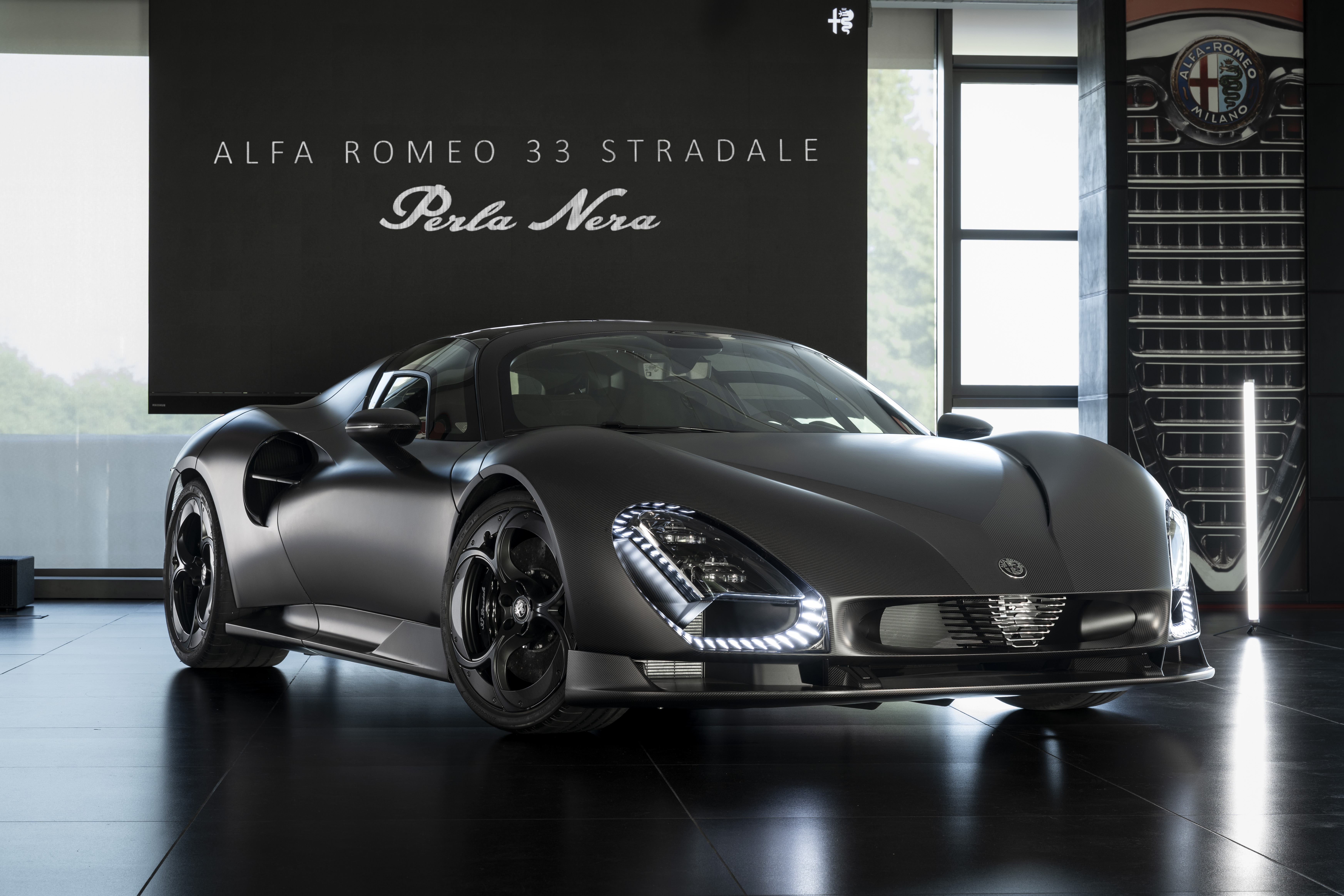 Alfa Romeo 33 Stradale Perla Nera: Supercar Langka Tampil di Museum
