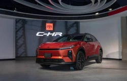 >Toyota Recall C-HR EV, Karena Masalah Perangkat Lunak