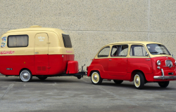 >Pesona Fiat 600 Multipla 1959 Bergandengan dengan Trailer Lander Graziella 1975
