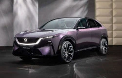 >Mazda CX-6e Setir Kanan Akan Debut Perdana di Thailand