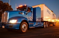 >Truk Hidrogen Toyota Jadi Alat Angkut di Pelabuhan LA dan Long Beach