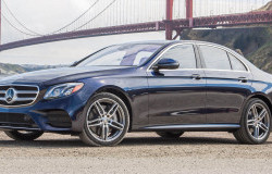 >Mercedes Batalkan Rencana Produksi Mobil Diesel untuk Dijual di AS