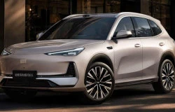 >Geely Galaxy EX5 Facelift Terbaru, Apa Bedanya dengan EX5 yang Dijual di Indonesia?