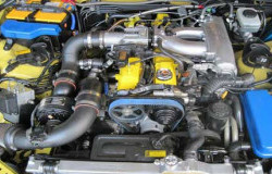 >Cara Mengecek Mesin Mobil Bekas sebelum Membeli