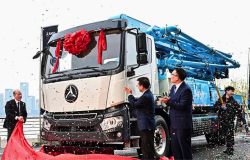 >Sany Luncurkan Truk Pompa Hybrid Pertama di Dunia, Jarak Tembus 1.400 Km