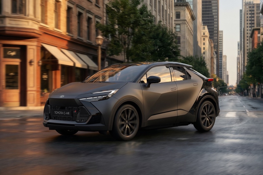 Toyota C-HR GR Sport Tampil Menawan di Perayaan Satu Dekade