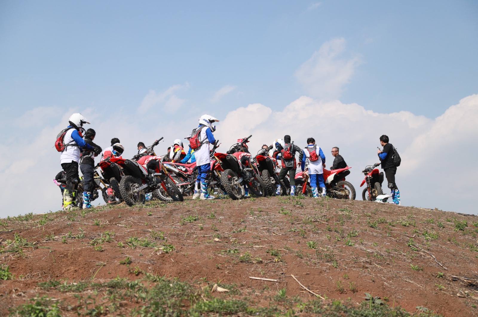 Doyan Enduro Pakai Motor? Ini Saran dari Instruktur Keselamatan