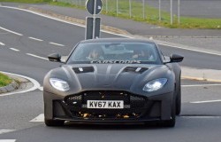 >Aston Martin Next Vanquish Saingan Ferrari 812