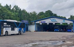 >Pastikan Bus Listrik dalam Kondisi Optimal, Damri Lakukan Pemeriksaan Rutin Setiap Hari