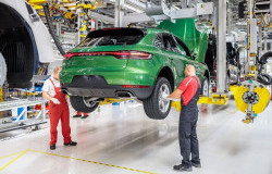 >Wow.. Porsche Sudah Mulai Produksi Macan 2019