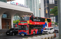 >Pemprov DKI Buka Rute Baru Bus Open Top Tour, Nikmati Perjalanan Wisata Pakai Bus Tingkat Atap Terbuka