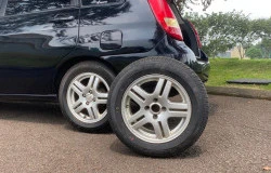 >Tips Menggunakan Ban Serep Mobil dengan Aman Saat Darurat