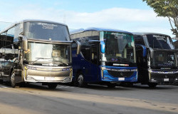 >Deretan Bus Baru PO Matano Trans Nusa Rakitan Armada