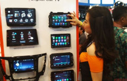 >Asuka Hadirkan Head Unit Android Canggih di Expander