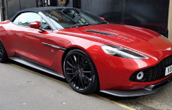 >Zagato Volantes Mobil Terlangka dan Termahal Aston Martin