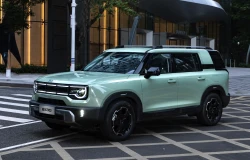 >BAIC BJ30 Hybrid Tetap Hemat di Tengah Kenaikan Harga BBM, Ini Alasannya