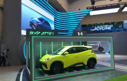 >BYD Atto 1 Bikin Gebrakan Pasar Otomotif, Bukti EV Murah Bisa Laris di Indonesia