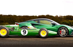 >Lotus Emira Edisi Jim Clark Bermesin Turbo 3.000 cc Dibanderol Mulai Rp2,5 Miiaran