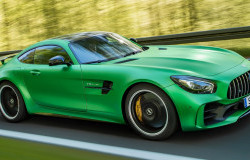 >Mercedes Tarik AMG GT 2018 karena Masalah Sabuk Keselamatan  