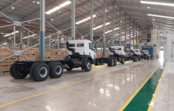 >Punya Pabrik Baru, Ini Tipe Truk dan Sasis Bus Mercedes-Benz Produksi Cikarang