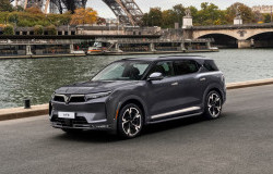 >VinFast VF9 Meluncur, SUV Listrik Terbaru yang Turun Harga!