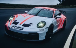 >Porsche 911 Challenge Diluncurkan Khusus untuk Menghajar Sirkuit, Dibanderol Rp4 Miliaran