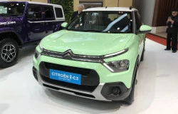 >Citroën ë-C3 Lawan Arus, Berani Tampil Retro di Tengah Persaingan EV Modern