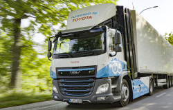>Bisa Tempuh Hingga 400 Km, Truk Hidrogen Toyota Siap Beroperasi di Eropa