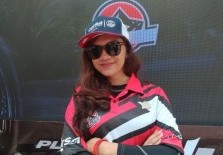 Sherlyta Wanita Cantik Penjelajah Tangguh