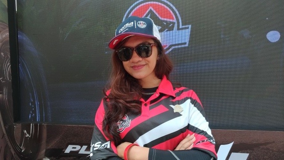 Sherlyta Wanita Cantik Penjelajah Tangguh