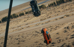 >Waduh 3 Unit Honda Passport TrailSport 2026 Digantung Pakai Crane Setinggi 42 Meter, Ada Apa?