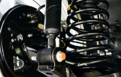 >Tanda-tanda Kerusakan Shock Absorber Mobil