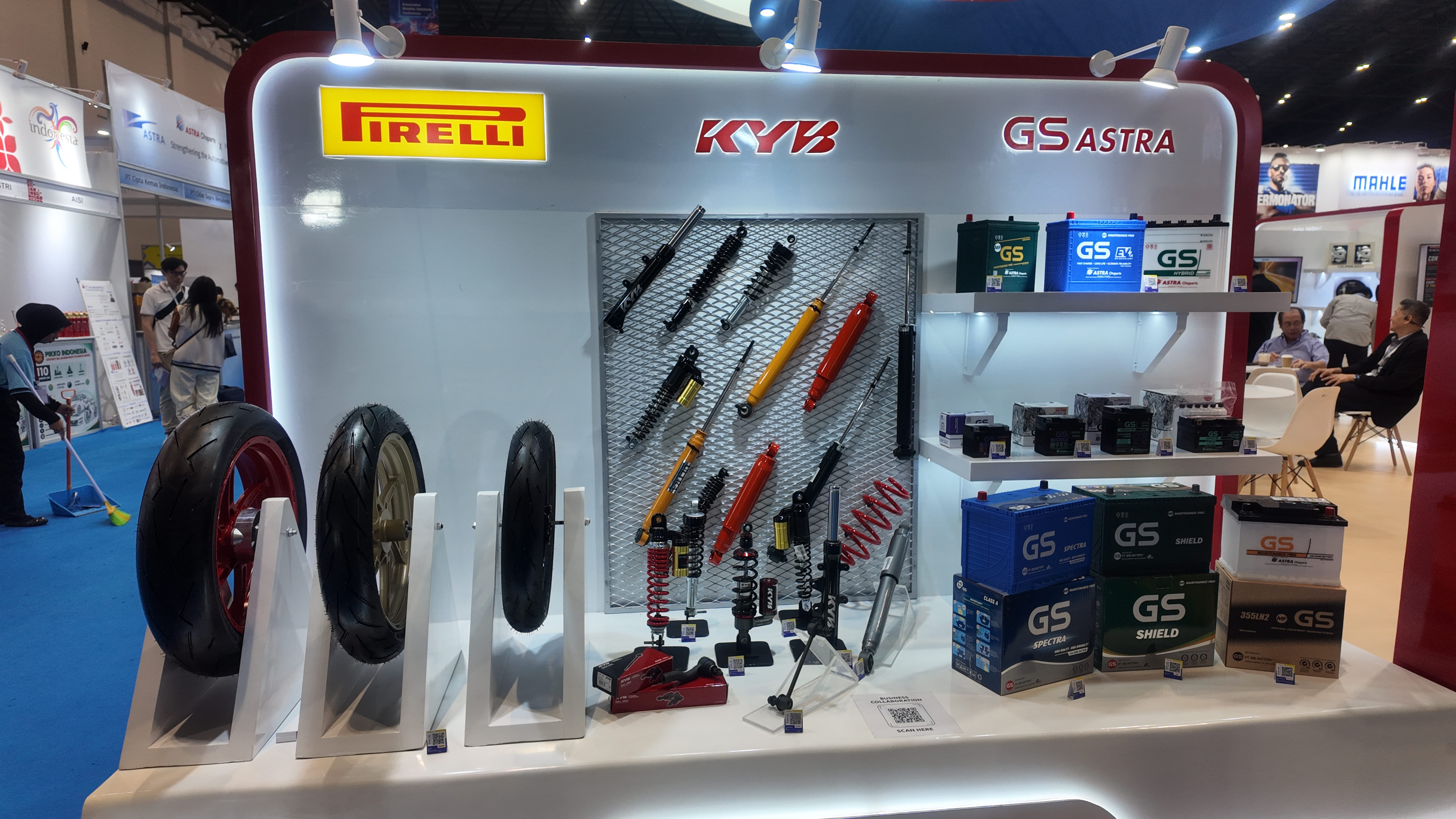 Kayaba Bawa Produk Shockbreaker Mobil dan Motor ke Automechanika, Ada Pilihan Ultra hingga Standar