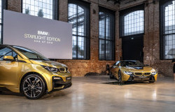 >Wow! BMW Luncurkan Edisi Starlight Berlapis Emas 24 Karat