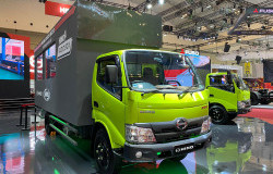 >Hino Uji Coba Bersama Pemerintah dan Mandiri Penggunaan B50, Spesifikasi Mesin Disesuaikan