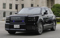 >Kepoin Toyota Century 2026 yang Dipakai Perdana Menteri Jepang, Sultan Mode On Nih!