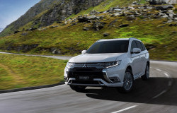 >Mitsubishi Luncurkan Dua Amunisi Baru di Geneva Motor Show 2018